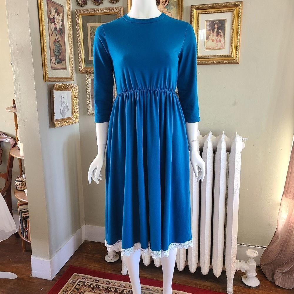 Vintage Blue Day Dress With Lace